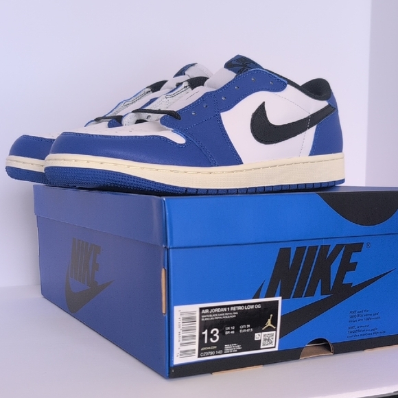 Air Jordan 1 Low Game Royal - Picture 7 of 16